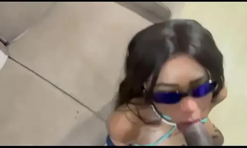 Novinha funkeira transando forte e bem gostoso com macho pirocudo