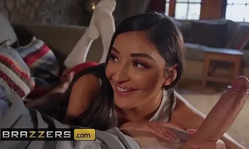 Prontohub brazzers sentando gostoso na pica dura da gostosa